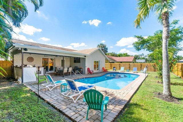 1315 Fulmar Drive, Delray Beach, FL 33444