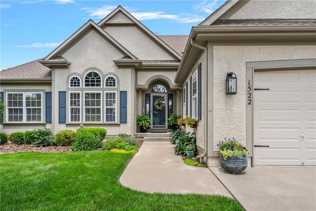 1522 Ventnor Lane, Raymore, MO 64083