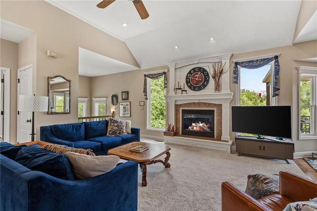 1522 Ventnor Lane, Raymore, MO 64083