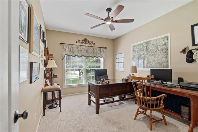 1522 Ventnor Lane, Raymore, MO 64083
