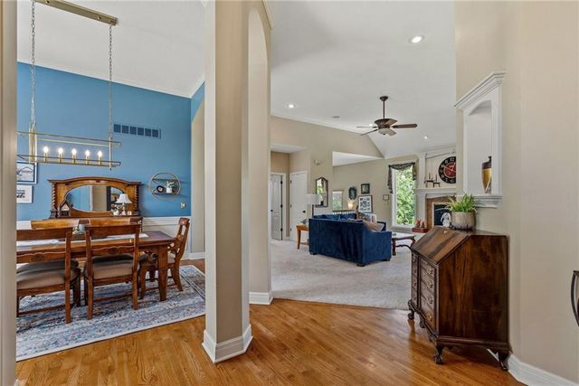 1522 Ventnor Lane, Raymore, MO 64083