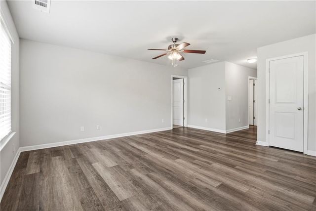 121 W Lexington Avenue, Griffin, GA 30223