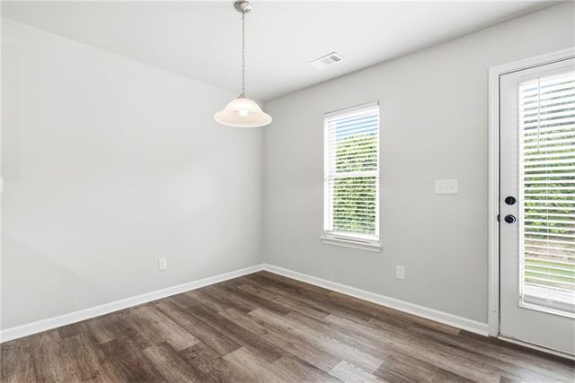 121 W Lexington Avenue, Griffin, GA 30223