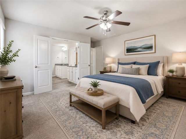 121 W Lexington Avenue, Griffin, GA 30223