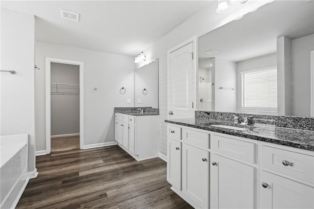 121 W Lexington Avenue, Griffin, GA 30223