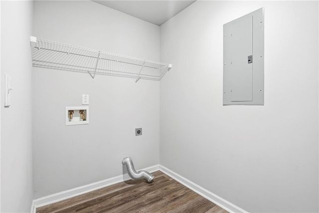121 W Lexington Avenue, Griffin, GA 30223