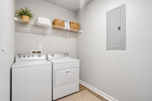 121 W Lexington Avenue, Griffin, GA 30223
