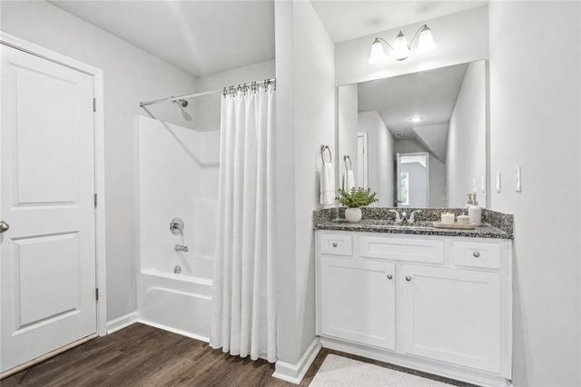 121 W Lexington Avenue, Griffin, GA 30223