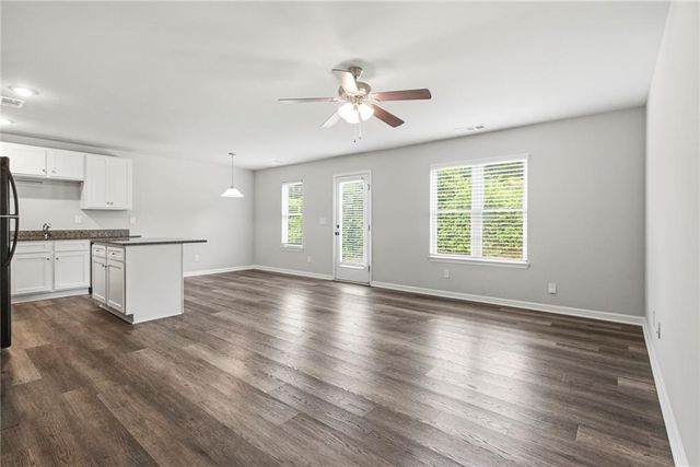 121 W Lexington Avenue, Griffin, GA 30223