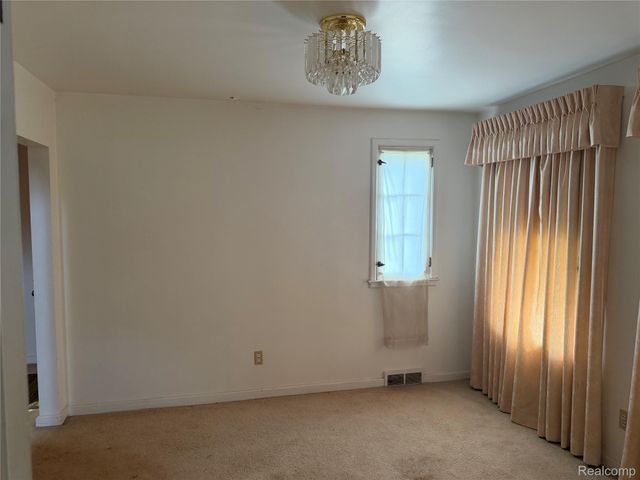 16001 Collingham Drive, Detroit, MI 48205