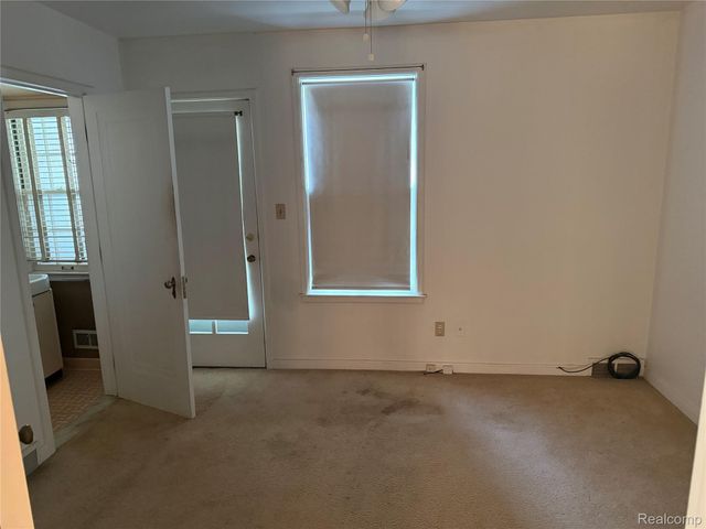 16001 Collingham Drive, Detroit, MI 48205