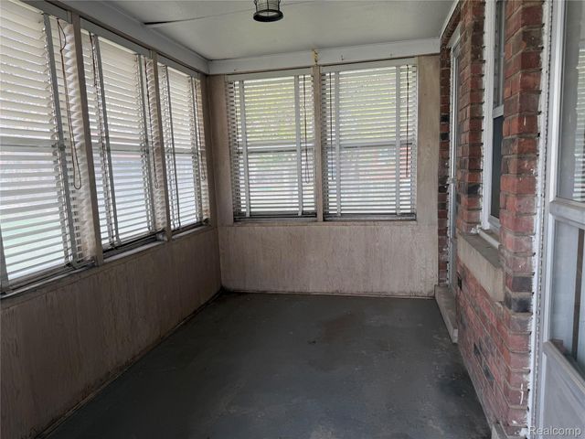 16001 Collingham Drive, Detroit, MI 48205