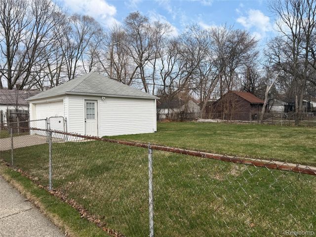 16001 Collingham Drive, Detroit, MI 48205