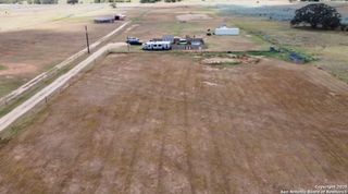 3144 Fm 1922, Floresville, TX 78114