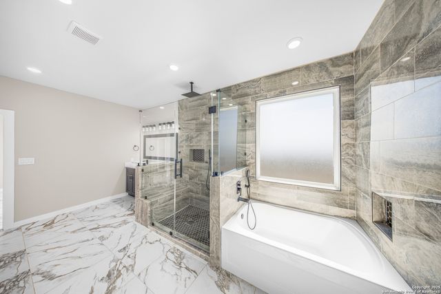 165 Flor Del Sol, San Antonio, TX 78264