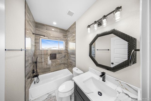 165 Flor Del Sol, San Antonio, TX 78264