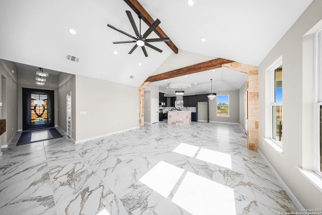 165 Flor Del Sol, San Antonio, TX 78264