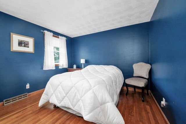 25 Foxtail Rd, Hanover, MA 02339