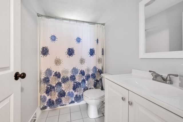 25 Foxtail Rd, Hanover, MA 02339