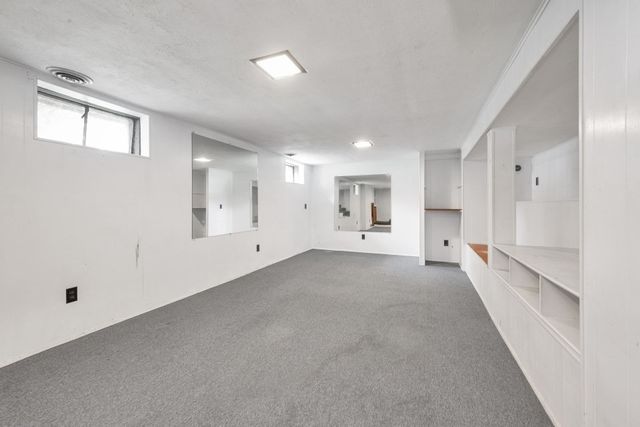 25 Foxtail Rd, Hanover, MA 02339