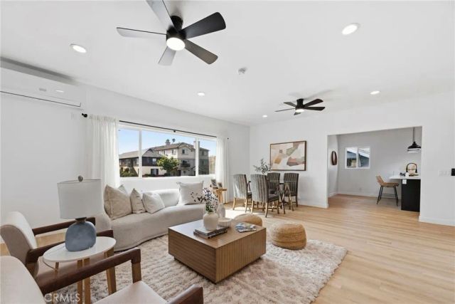 1189 Crehnshaw, Los Angeles, CA 90019