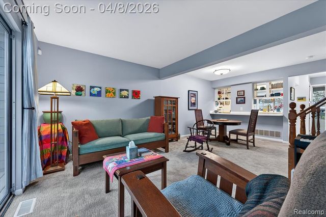 2662 Packard Street, Ann Arbor, MI 48104