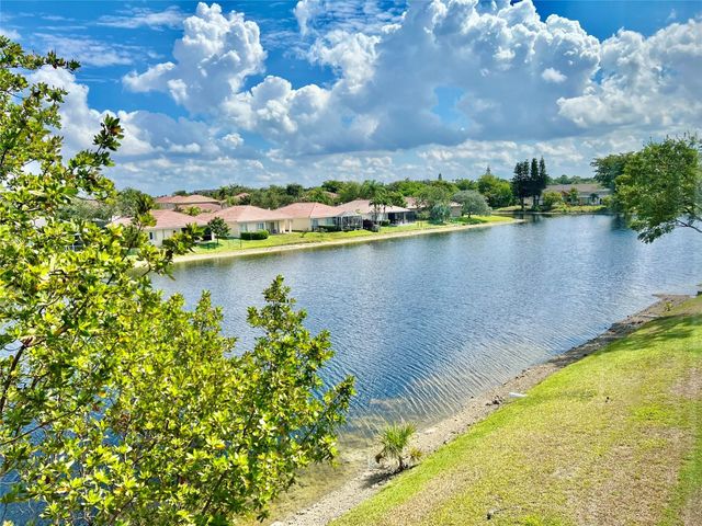 9787 N BELFORT Circle 307, Tamarac, FL 33321