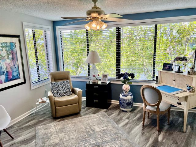 9787 N BELFORT Circle 307, Tamarac, FL 33321