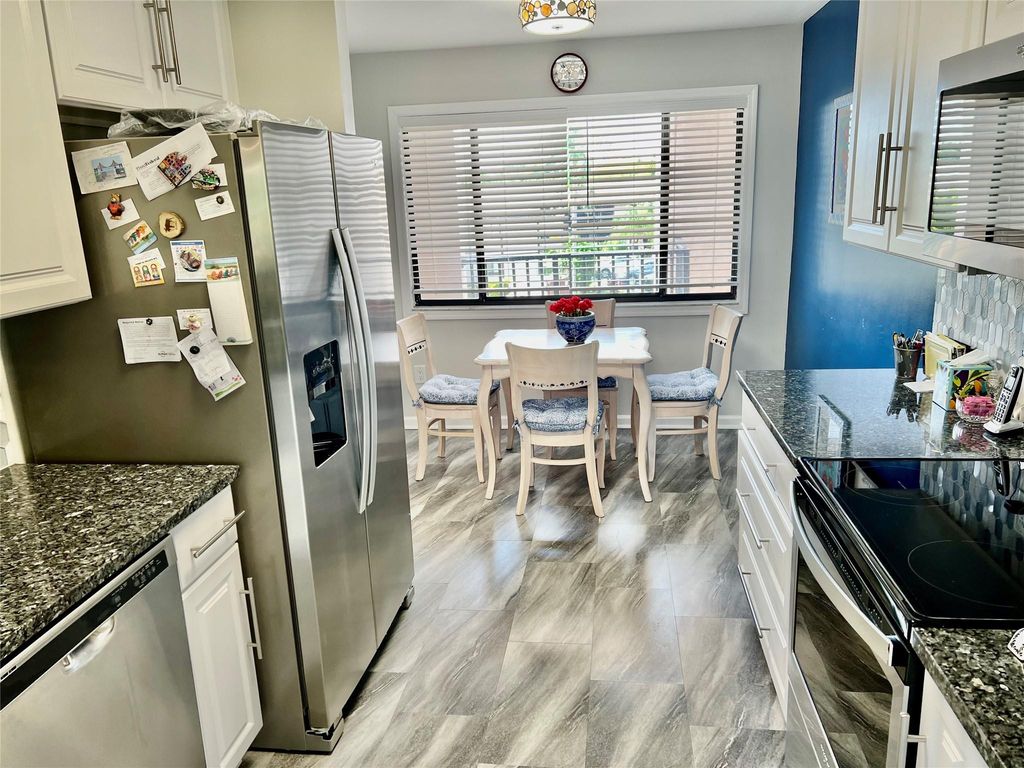 9787 N BELFORT Circle 307, Tamarac, FL 33321