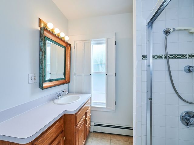 51 Montrose 0, Somerville, MA 02143