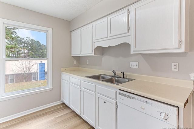 1635 Winnabow Drive, Fayetteville, NC 28304