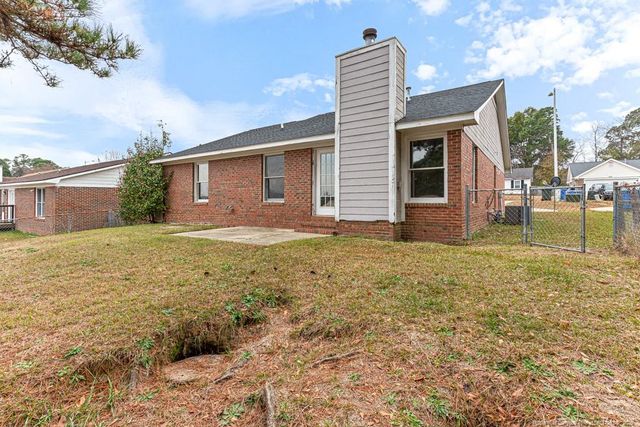 1635 Winnabow Drive, Fayetteville, NC 28304