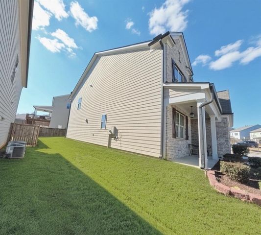 87 Round Pond Drive, Lilburn, GA 30047