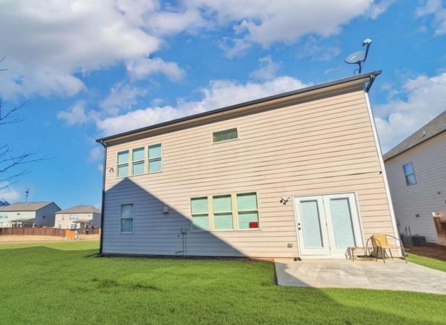 87 Round Pond Drive, Lilburn, GA 30047