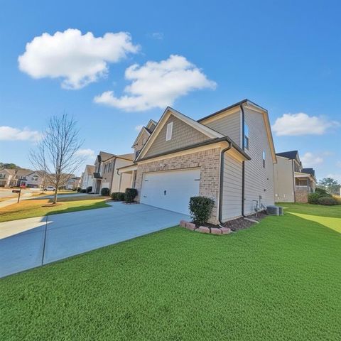 87 Round Pond Drive, Lilburn, GA 30047