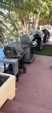 1755 Venice Ln 10W, North Miami, FL 33181