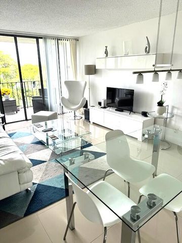 1830 Embassy Drive 403, West Palm Beach, FL 33401