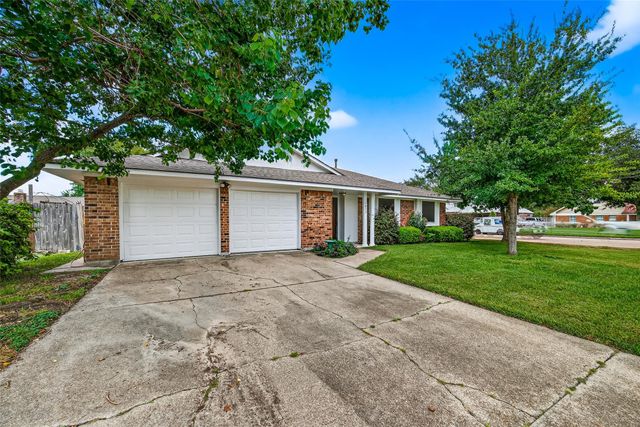 1013 Paulette Drive, Deer Park, TX 77536
