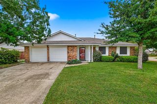 1013 Paulette Drive, Deer Park, TX 77536