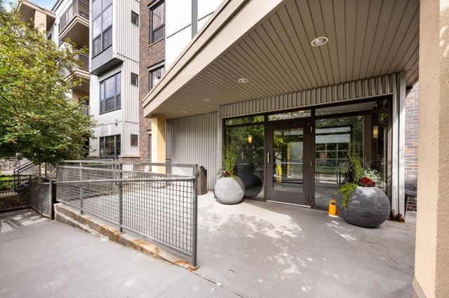 2565 Franklin Avenue 313, Saint Paul, MN 55114