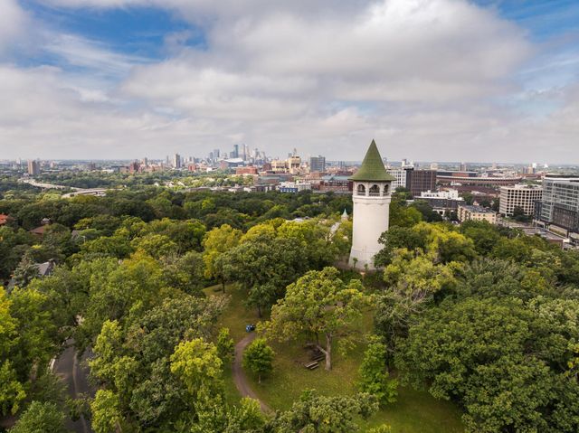 2565 Franklin Avenue 313, Saint Paul, MN 55114