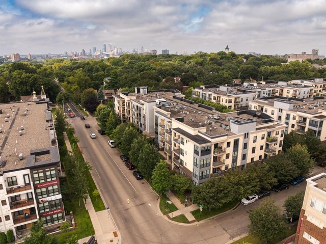 2565 Franklin Avenue 313, Saint Paul, MN 55114