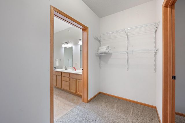 2565 Franklin Avenue 313, Saint Paul, MN 55114