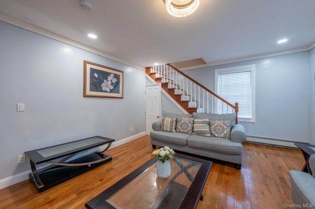 116-01 221, Cambria Heights, NY 11411