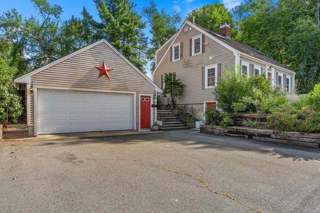 70 Church St, Weymouth, MA 02189