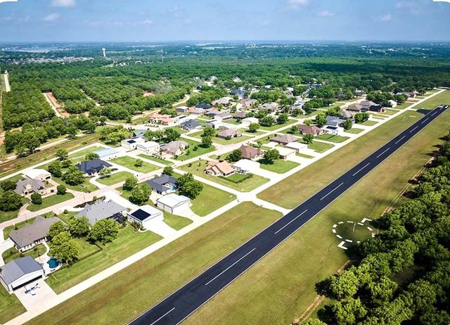 8803 Hampton South Court, Granbury, TX 76049