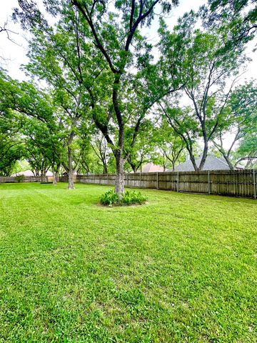 8803 Hampton South Court, Granbury, TX 76049