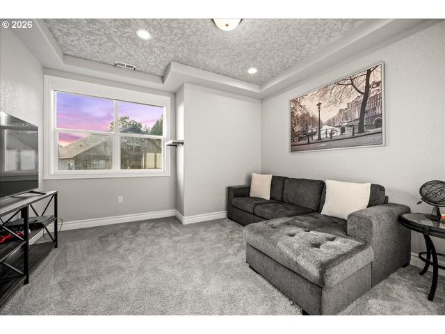 1852 N COLUMBIA RIDGE Way, Washougal, WA 98671