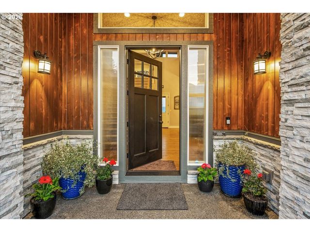 1852 N COLUMBIA RIDGE Way, Washougal, WA 98671