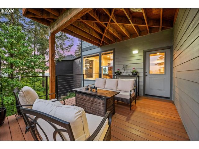 1852 N COLUMBIA RIDGE Way, Washougal, WA 98671